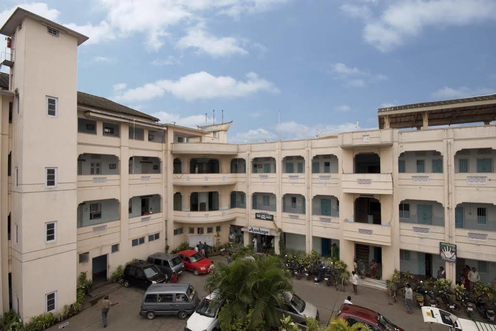 Hotel Mysore Dasaprakash מראה חיצוני תמונה